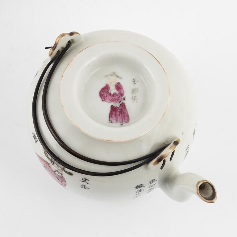 A group of thirteen porcelain pieces, China and Samson, France, 18th-20th Century.
