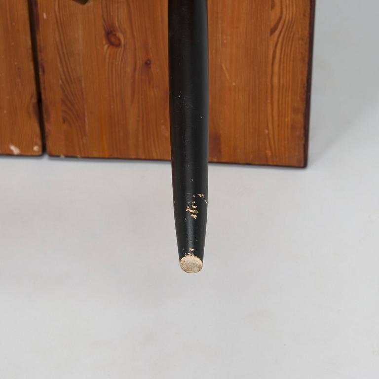 Ilmari Tapiovaara, a 1960's 7-piece 'Pirkka' dining set for Laukaan Puu.