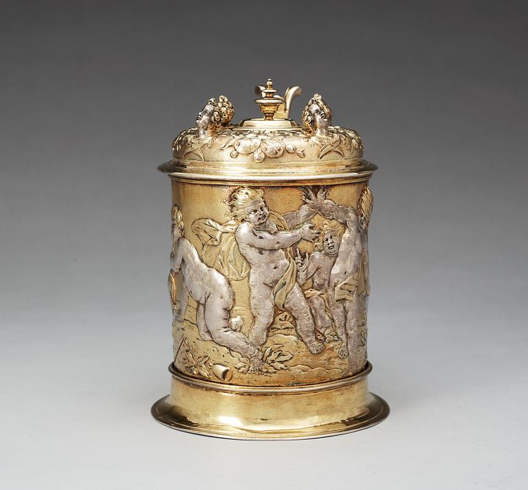 An important German 17th century parcel-gilt tankard, makers mark of Abraham Drentwett I, Augsburg 1645-1650.