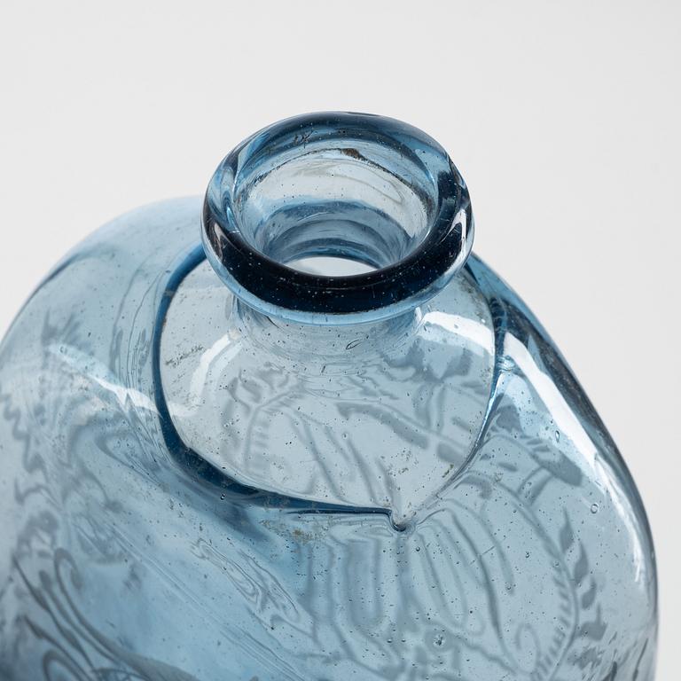 Brännvinsflaskor, tre stycken, bland annat Cedesbergs glasbruk, 17/1800-tal.