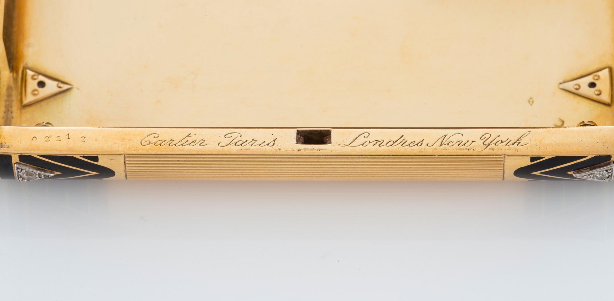 Cartier Art Deco cigarettetui 18K guld med svart emalj och åttkantslipade diamanter.