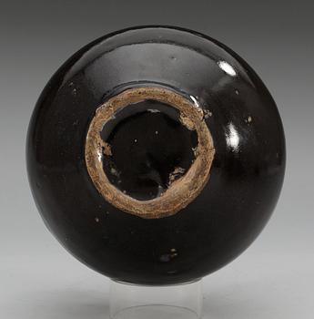 A Henan black Song-style vase.