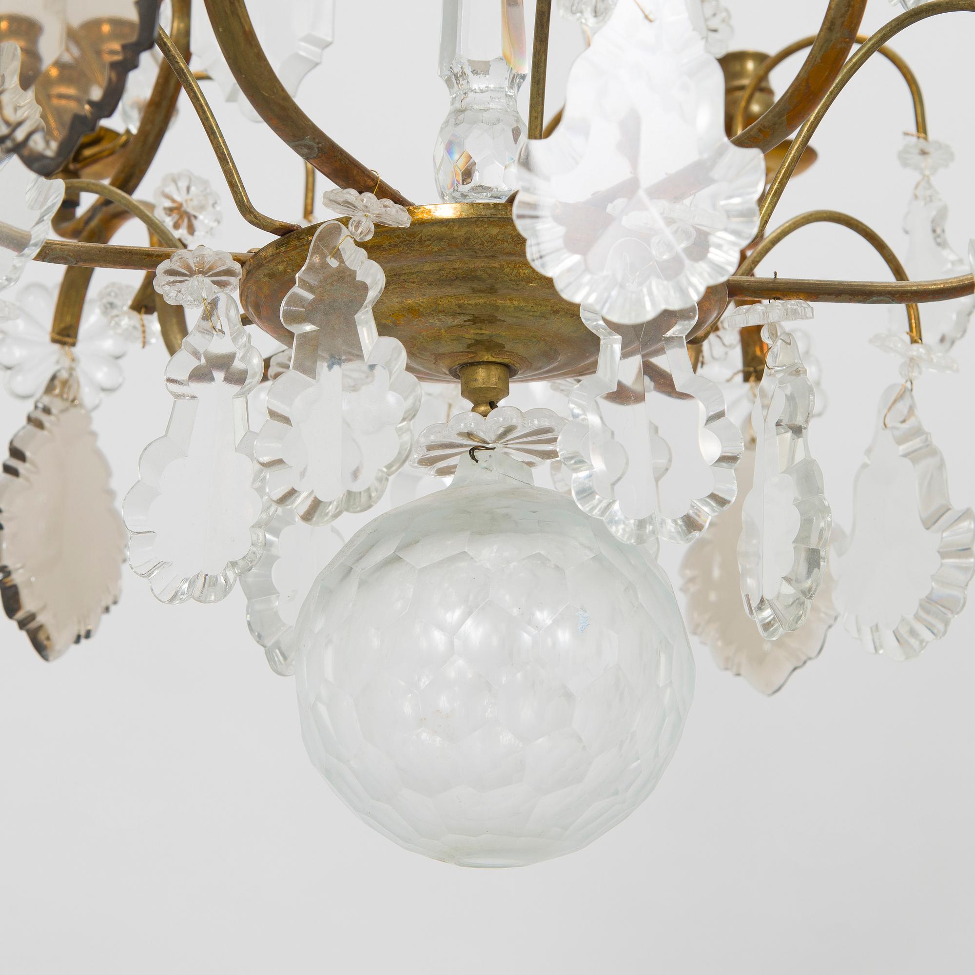 Kattokruunu, 1900-luvun puoliväli.