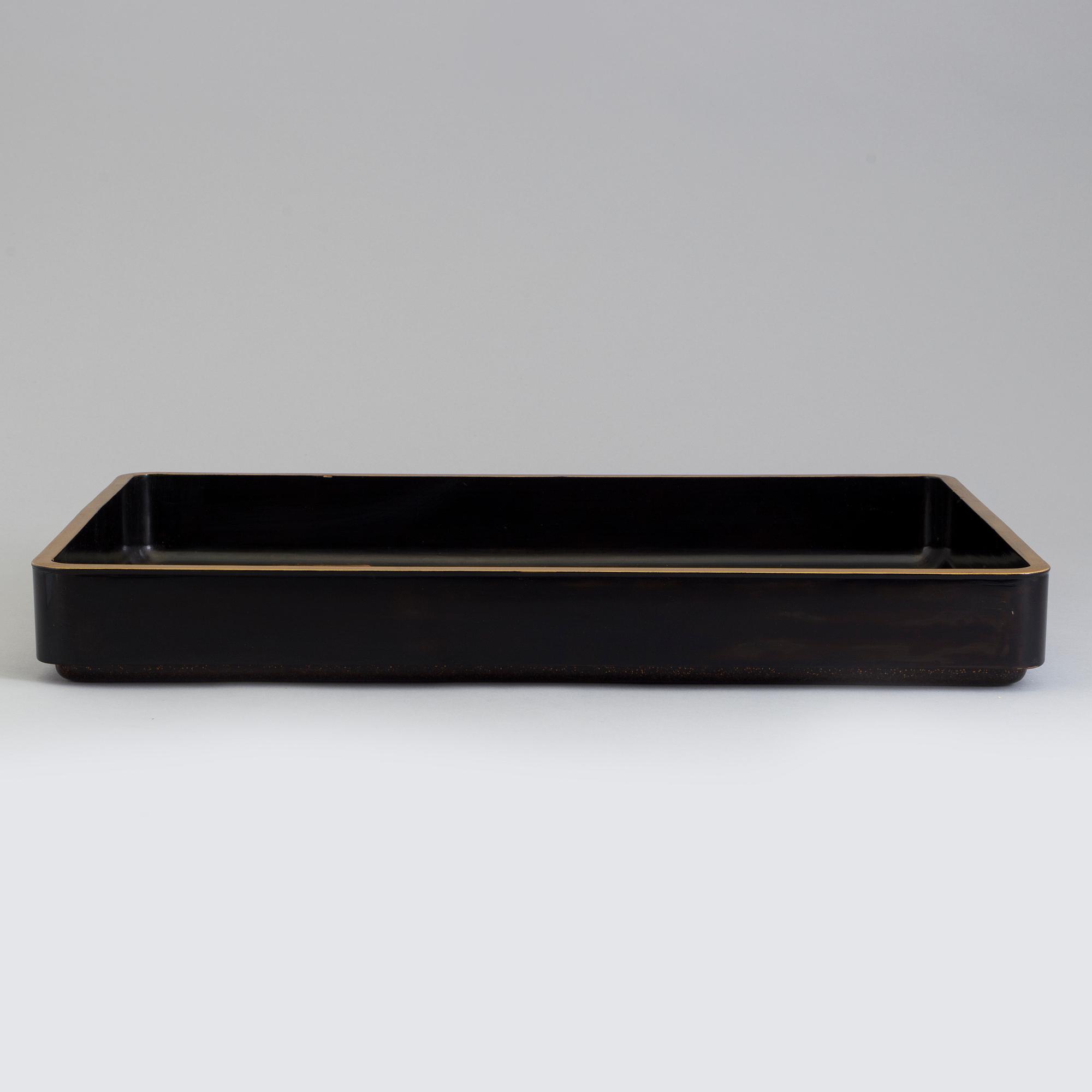 a japanese kimono tray, Meiji (1868-1912).