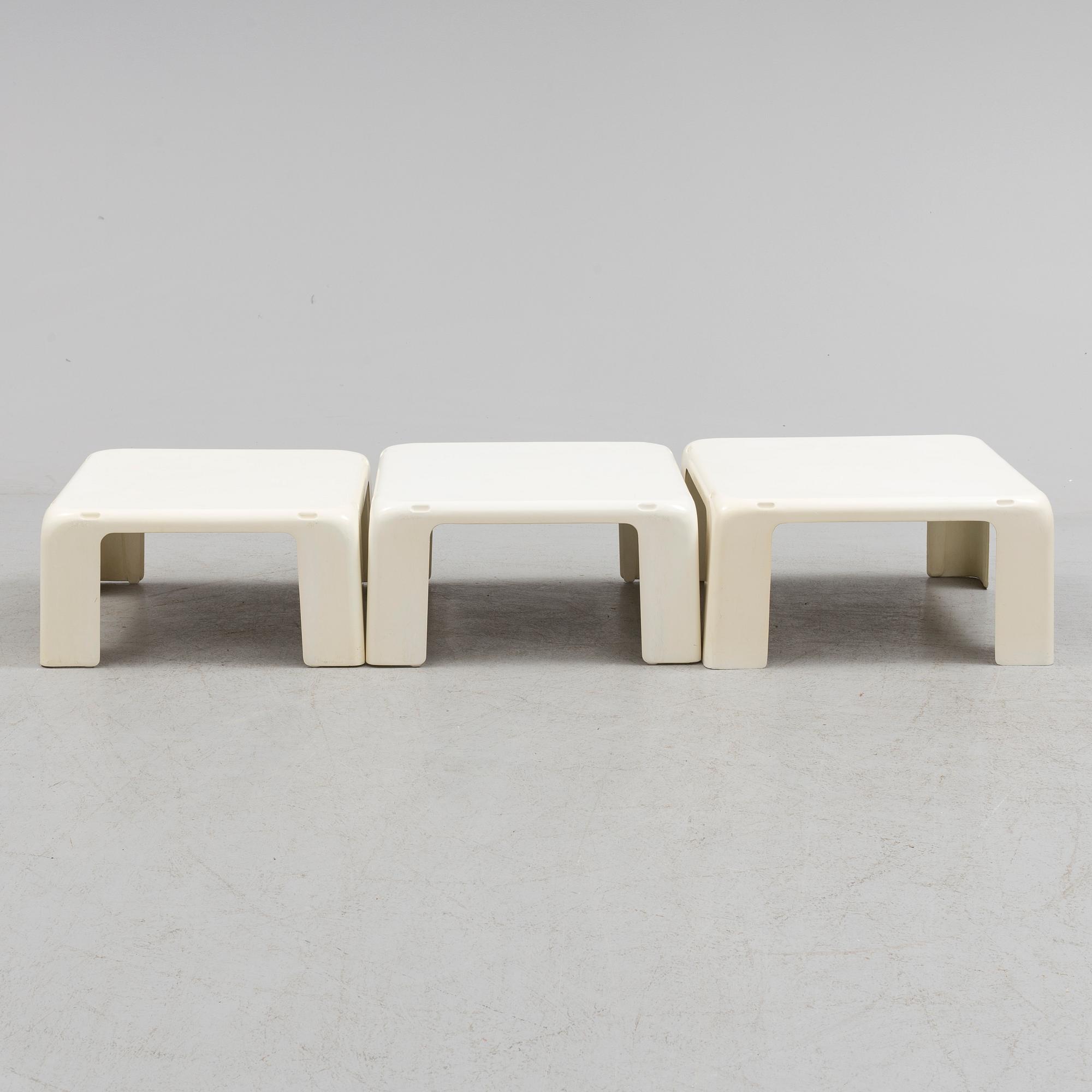 MARIO BELLINI, a set of three plastic coffee tables from C&B, Italy, second half of the 20th century.