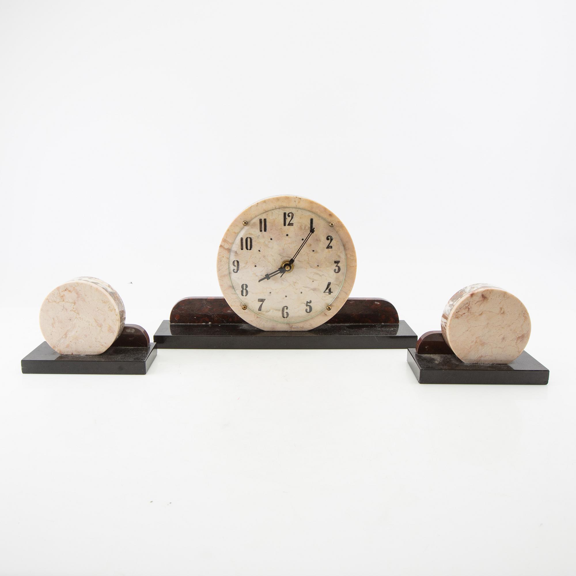 Table garniture 3 dlr Art Deco first half of the 20th century.