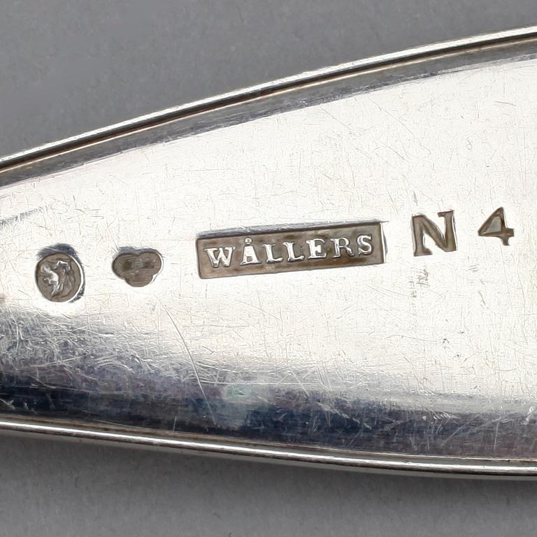 BESTICK, 17 st, silver, "Svensk rund", olika tillverkare, bla Johannes Wållers, Linköping. 1800-tal. Tot ca 970 gram.