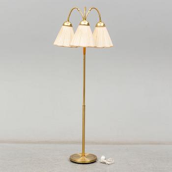 A mid 20th century floor lamp.