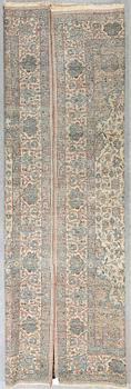 MATTA, semiantik/old Kirman, ca 298x199 cm.