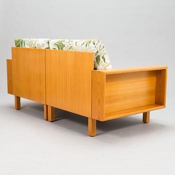 Kaijus & Päivi Harmia, A 1968 sofa for  Rintalan Huonekalutehdas.