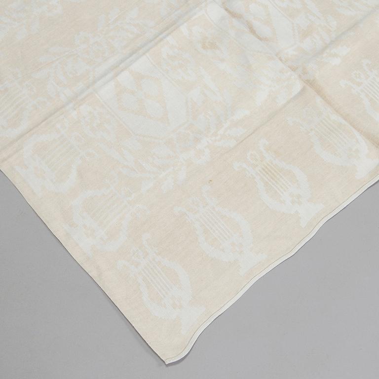 Dora Jung, A set of tablecloths and napkins, Tampella Oy and Klässbols Linneväveri Ab, second half of 20th century.