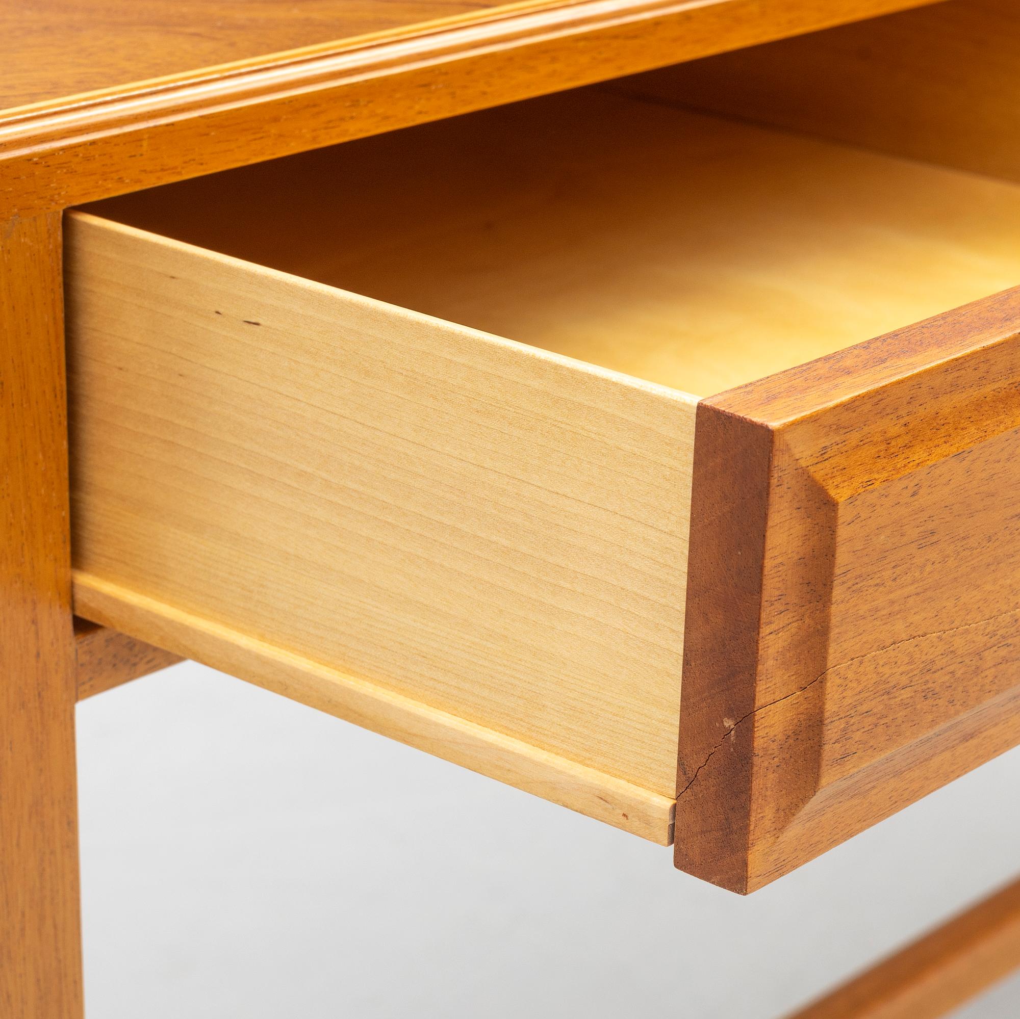 Josef Frank, sideboard, model B821, Svenskt Tenn, post 1985.