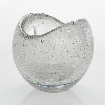 Timo Sarpaneva, glasskulptur, "Hiidenhelmi" (Jättens pärla), signerad Timo Sarpaneva - 2149.
