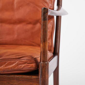 Ib Kofod-Larsen, fåtöljer, ett par, "Samsö", Olof Persons Fåtöljindustri (OPE), Jönköping, 1960-tal.