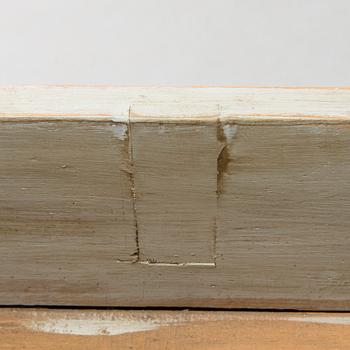 A 19th-century  chest of drawers.