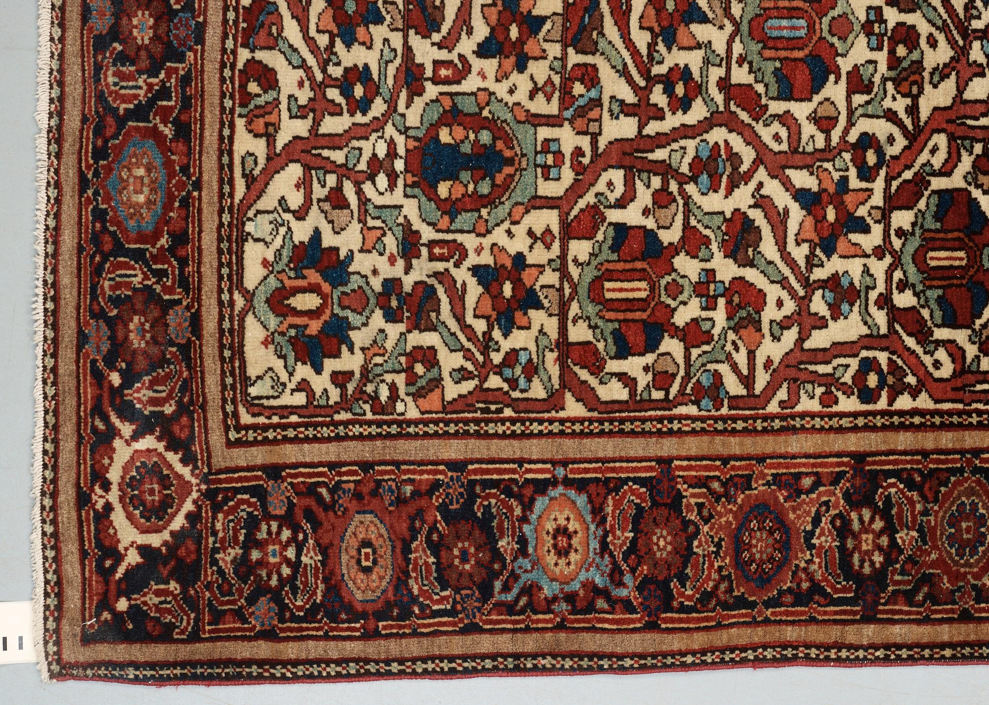 SEMIANTIK SAROUK FERAGHAN sannolikt. 205,5 x 128,5 cm.