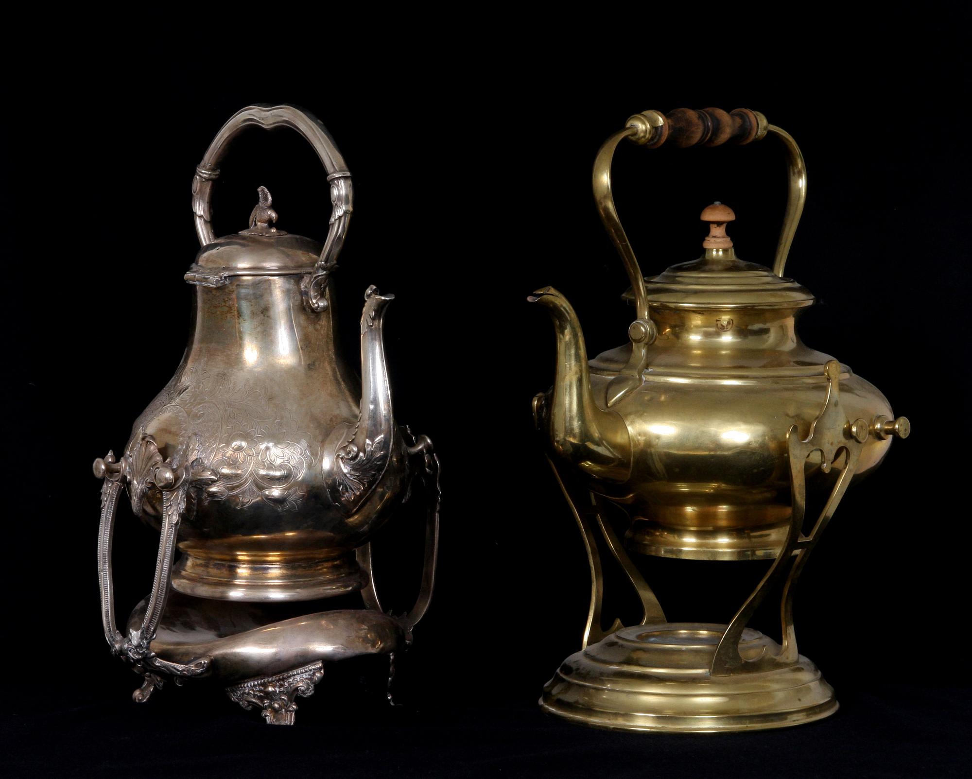 SAMOVARER, 2 st, metall, 1900-tal.