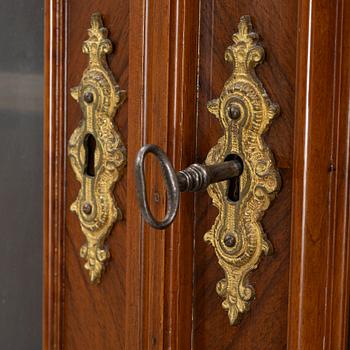 Bokskåp, nyrenässans, sent 1800-tal.