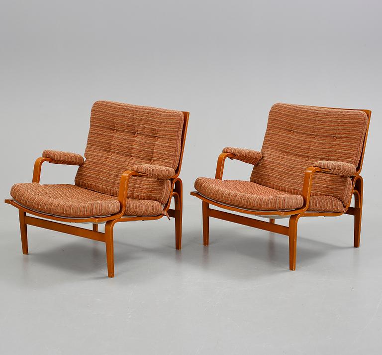 FÅTÖLJER, ett par, "Ingrid", Bruno Mathsson för Dux, 1900-talets slut.