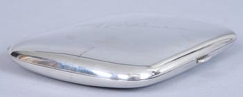 CIGARETTETUI, silver, importstämplar, 176 g.