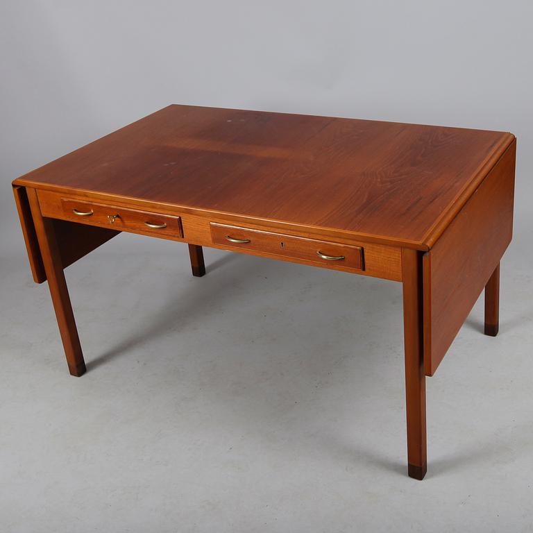 SKRIVBORD MED LÖS HURTS, David Rosén för NK, 1950-tal.