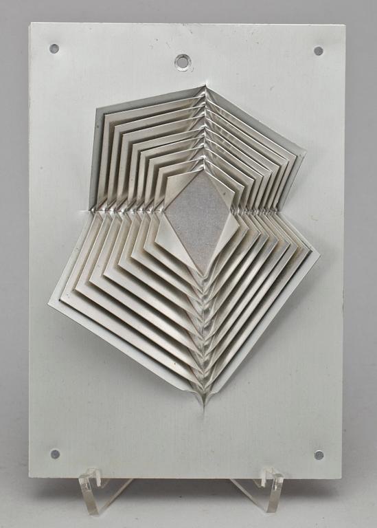 ARNE JONES, aluminium, ej signerad.