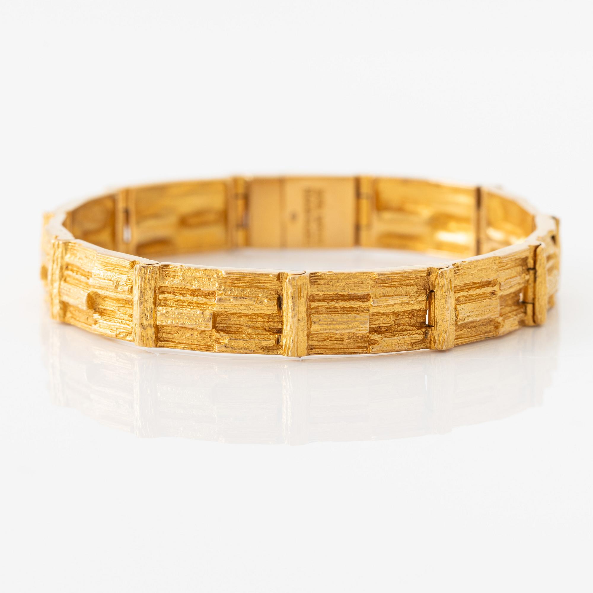 Lapponia bracelet 18K gold, design by Björn Weckström.