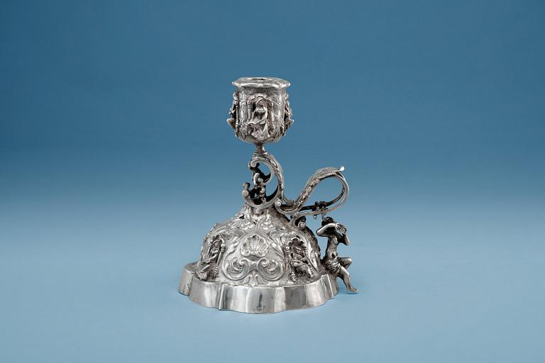 LJUSSTAKE, silver. Sannolikt Holland medlet på 1800 t. Franska importstämplar.
