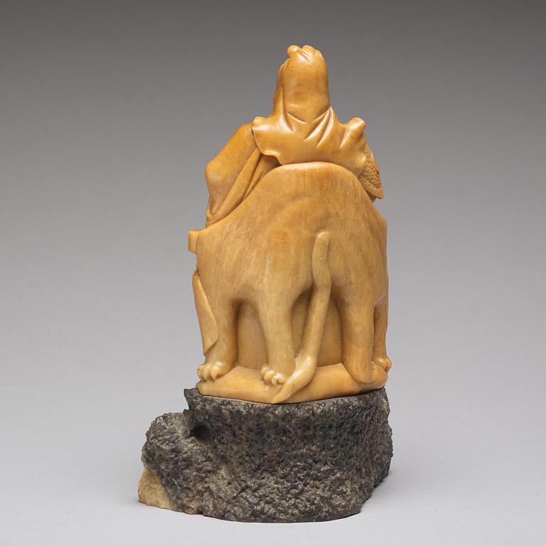 KRIGSGUDOM, soapstone. Qingdynastin, 1800-tal.