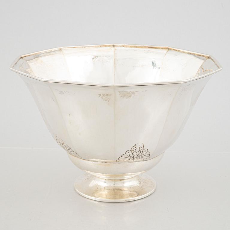 A Swedish Silver Footed Bowl, mark of Maja-Lisa Ohlson, Guldsmedsaktiebolaget (GAB) Stockholm 1928.