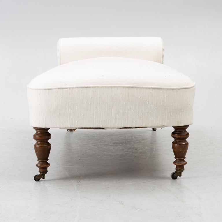 Chaise longue, late 19th century.
