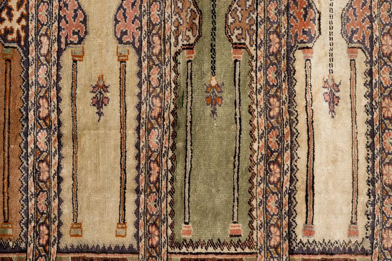 Carpet, Kayseri, approx. 220 x 92 cm.
