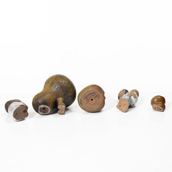 Lisa Larson, figuriner, 5 st, ur serierna "Afrika", "Världens barn" samt "Larsons ungar", Gustavsberg.