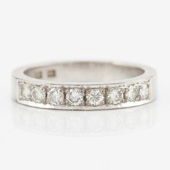 Ring 18K white gold set with round brilliant-cut diamonds, Engelbert.