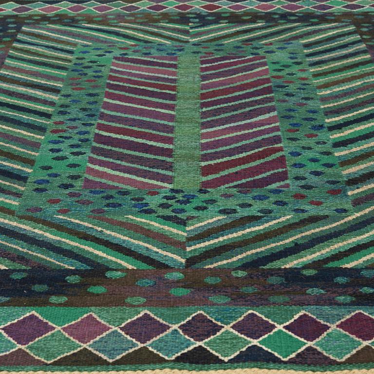 Marianne Richter, A CARPET. "Granen, grön". Tapestry weave. 198 x 155,5  cm. Signed AB MMF MR.