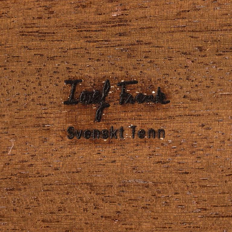 A mahogany veneered model 974 side table from Svenskt Tenn.