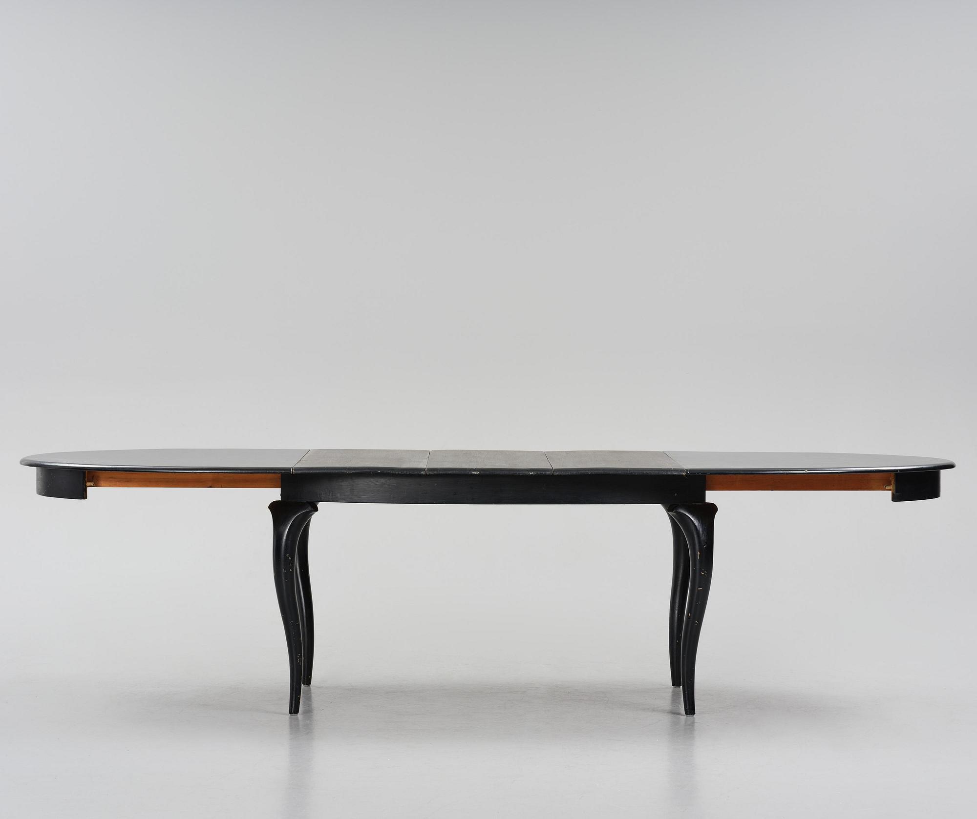 Uno Åhrén, a Swedish Grace dining table, 1920s.