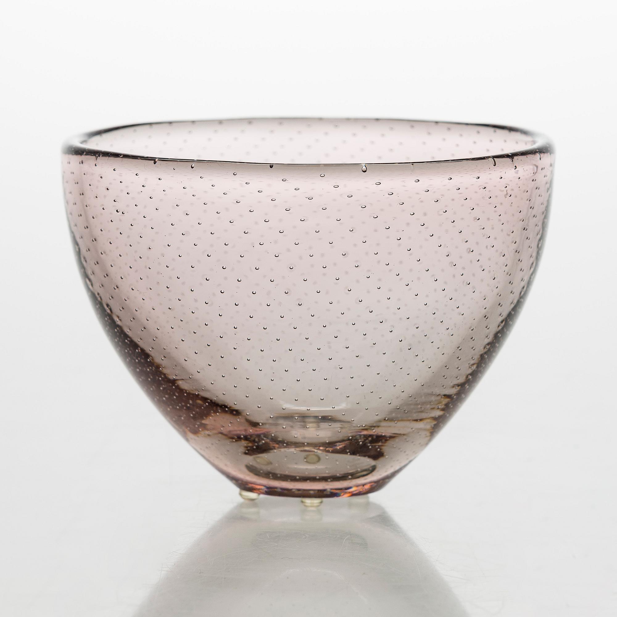 Gunnel Nyman, vas, modell "GN 4", signerad G. Nyman Nuutajärvi Notsjö. Formgiven 1948.