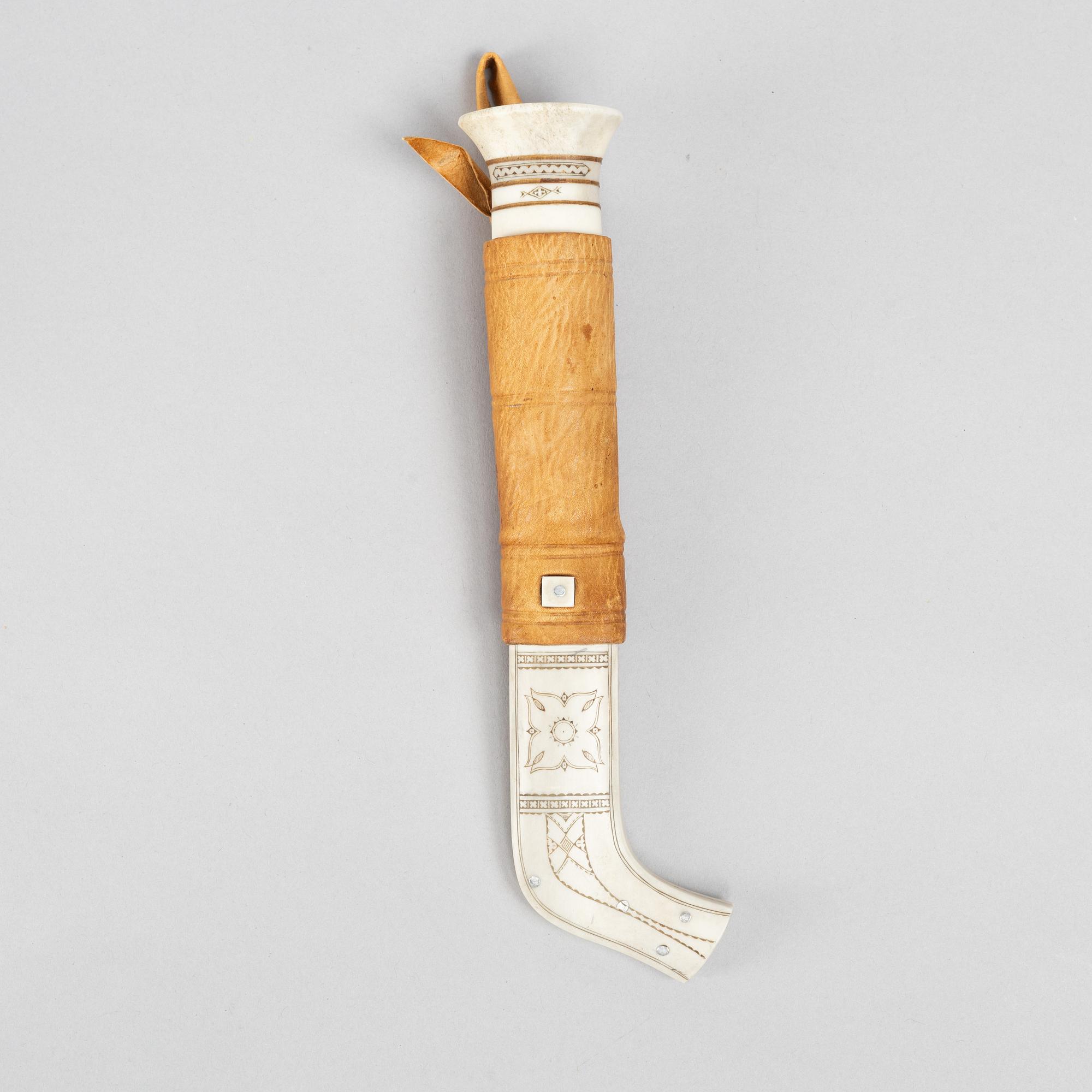 Nikolaus Fankki, a reindeer horn knife, signed and dated. 1971.