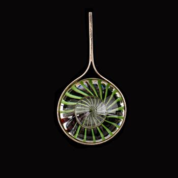 HÄNGE, silver och glas, Berit Johansson, 1975.