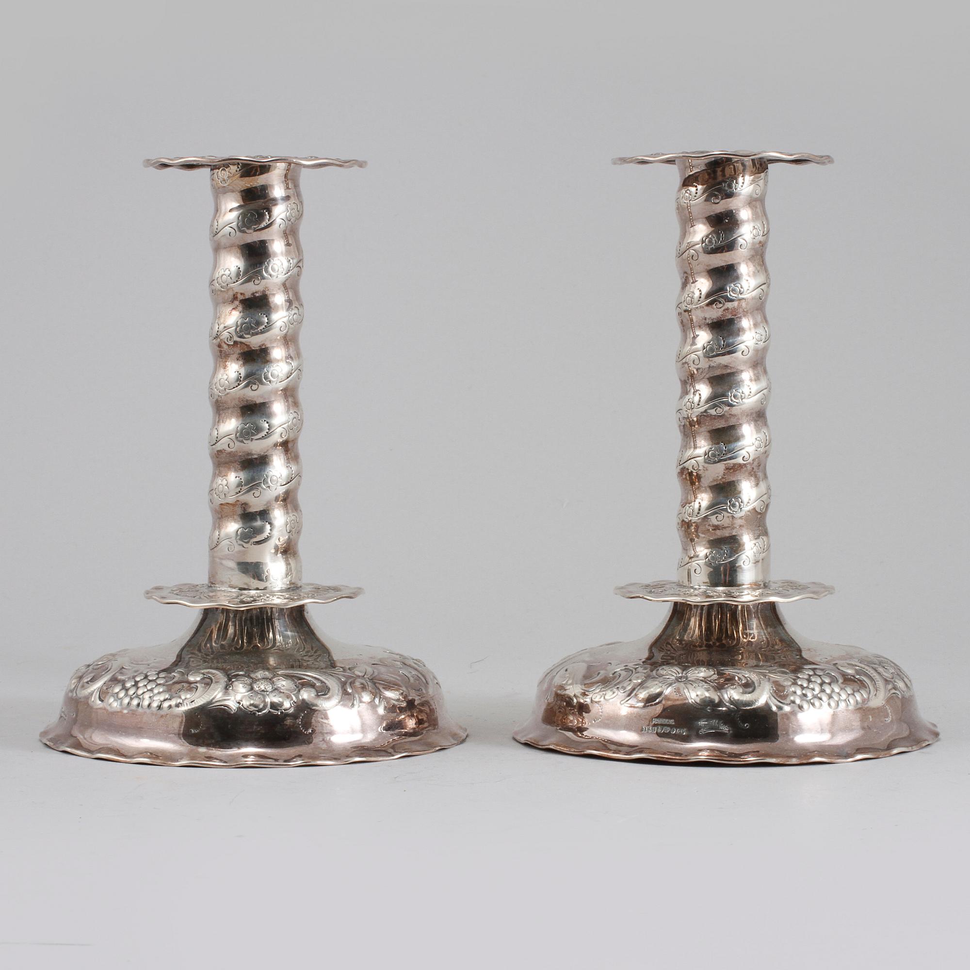 LJUSSTAKAR, ett par, silver, Tage Göthlin, Tesi, Göteborg, 1953.