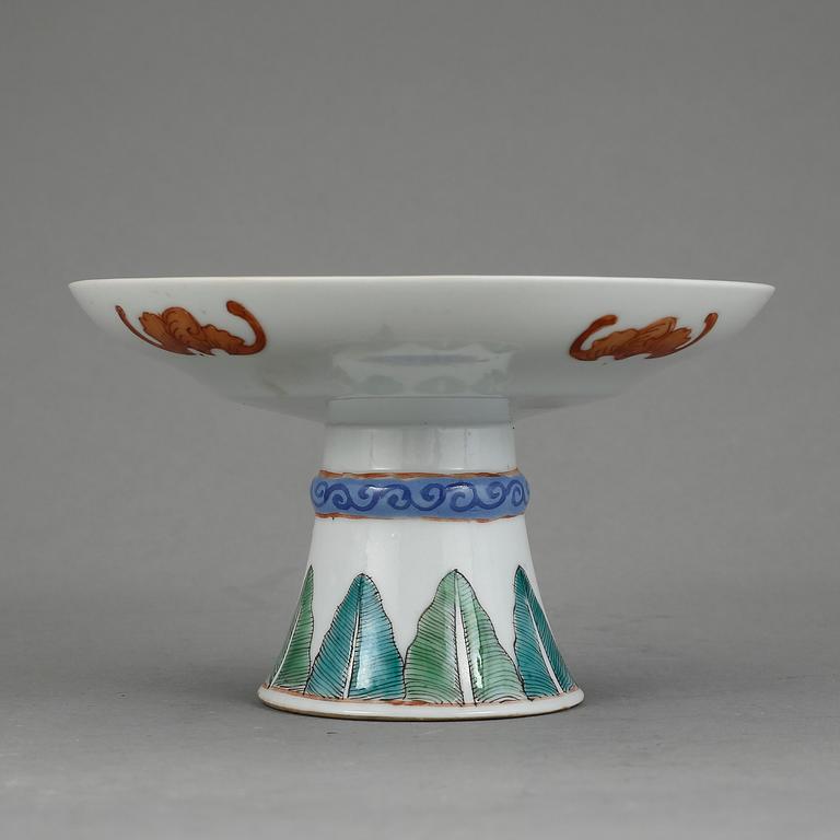 TAZZA. Porslin, Kina, 1800/1900-tal.