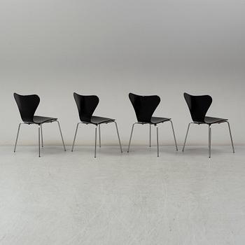 ARNE JACOBSEN, a set of four Sjuan chairs.
