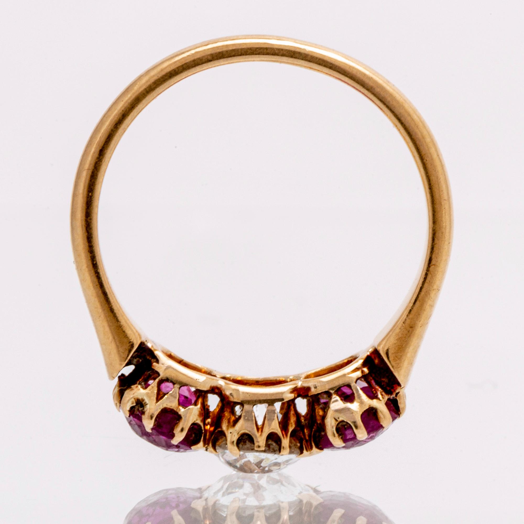 Ring 18k gold 1 old-cut diamond approx 1 ct, approx K-L Inclusions, 2 rubies, size 53.