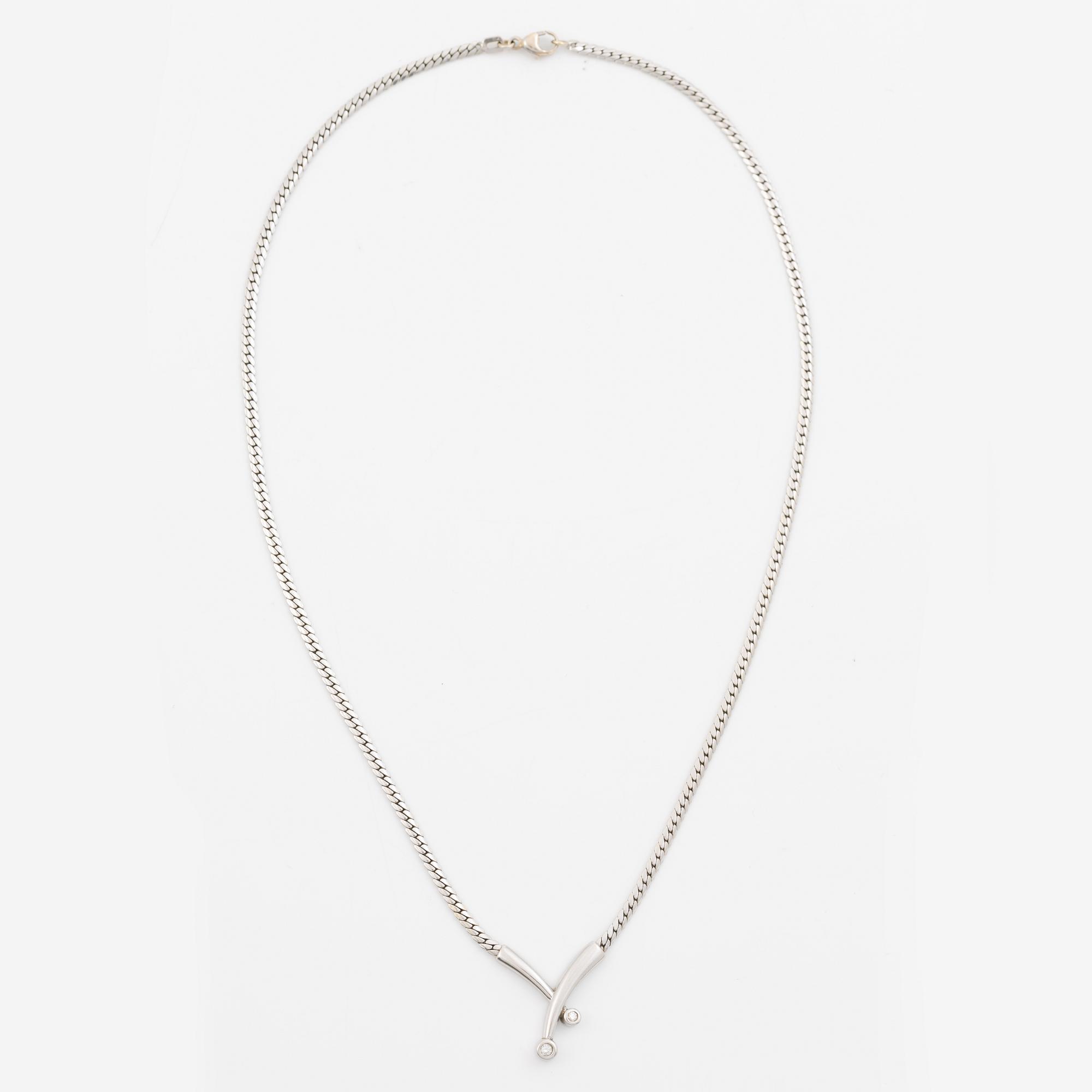Necklace 9K white gold with brilliant-cut diamonds.