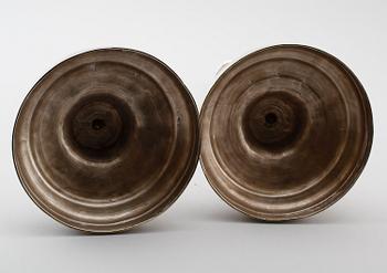 LJUSSTAKAR, 1 par, argent haché, 1800-/1900-tal.