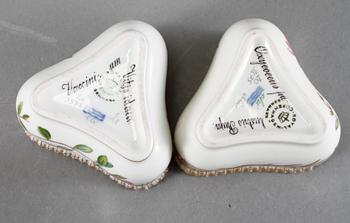 CRÈMEKOPPAR, ett par, porslin, "Flora Danica", Royal Copenhagen, 1900-tal.
