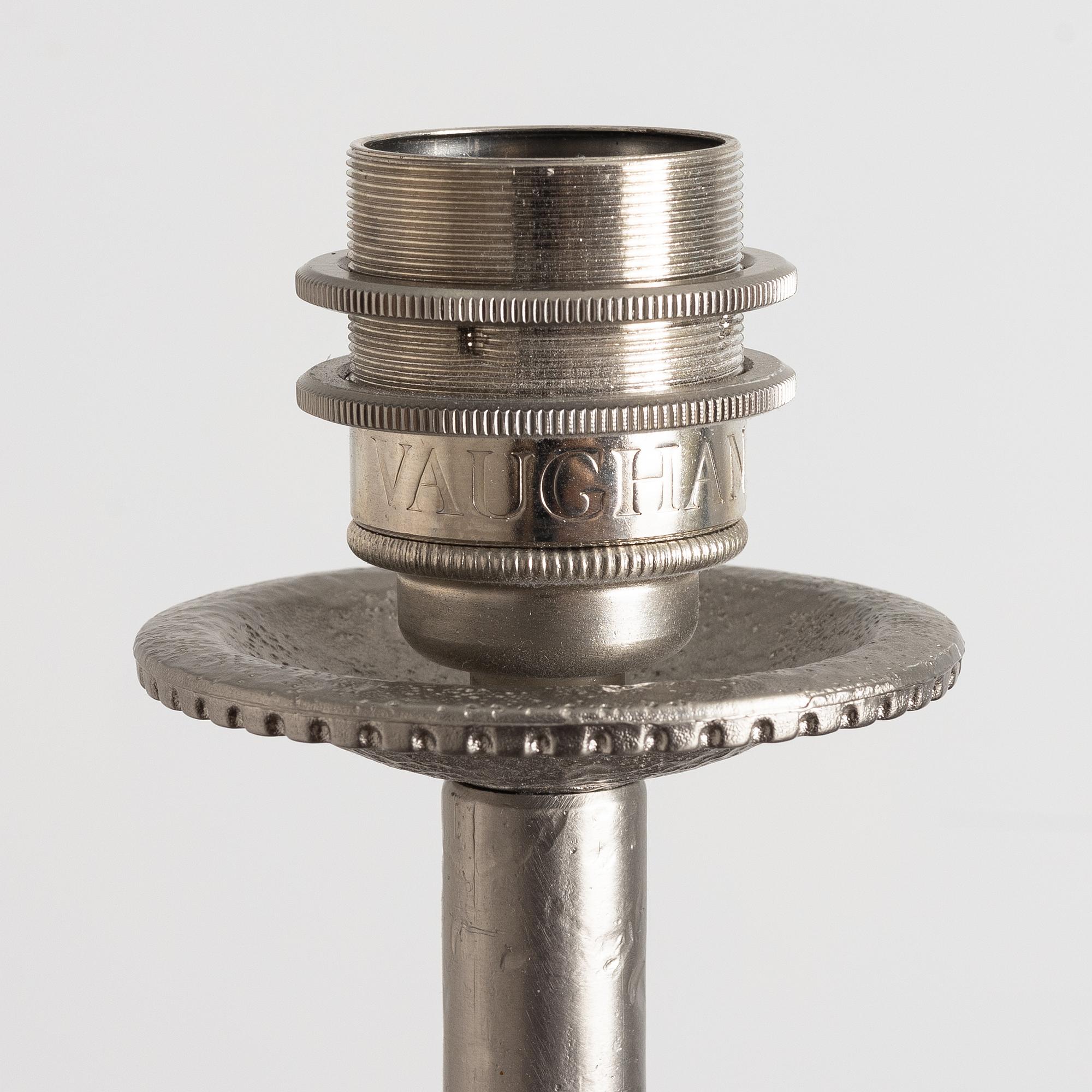 Taklampa, "Lancaster", Vaughan.