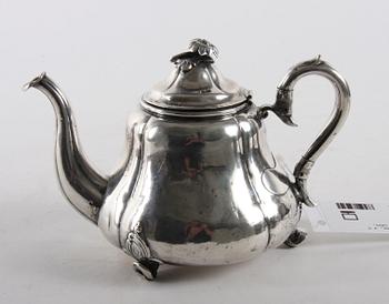TEKANNA, silver, J C Thorning, Köpenhamn 1855, nyrokoko.