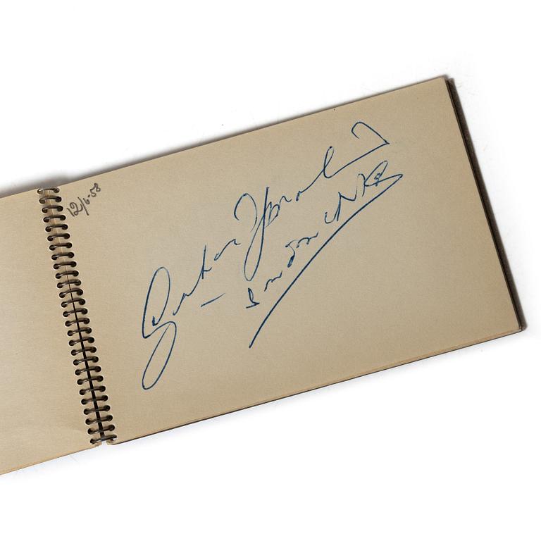 Autograph collection, Brazil’s national football team, 1958 World Cup, two notebooks.